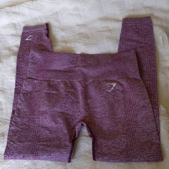 **SOLD**Gymshark Vital Seemless Leggings in Purple - Picture 2 of 3